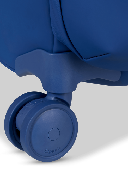 Lipault Lost In Berlin Medium Trip 2.0 63cm  Blue Me Away Lipault Lost In Berlin Medium Trip 2.0 63cm  Blue Me Away