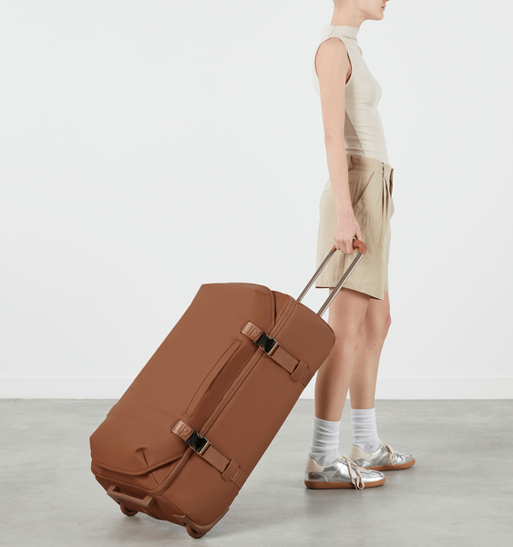 Lost In Berlin Exile Duffle with Wheels 72cm Lost In Berlin Exile Duffle with Wheels 72cm