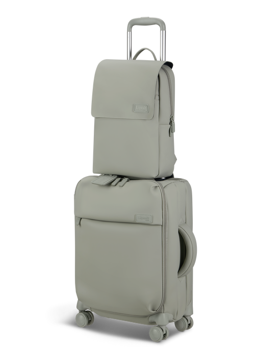 Square rolling backpack top