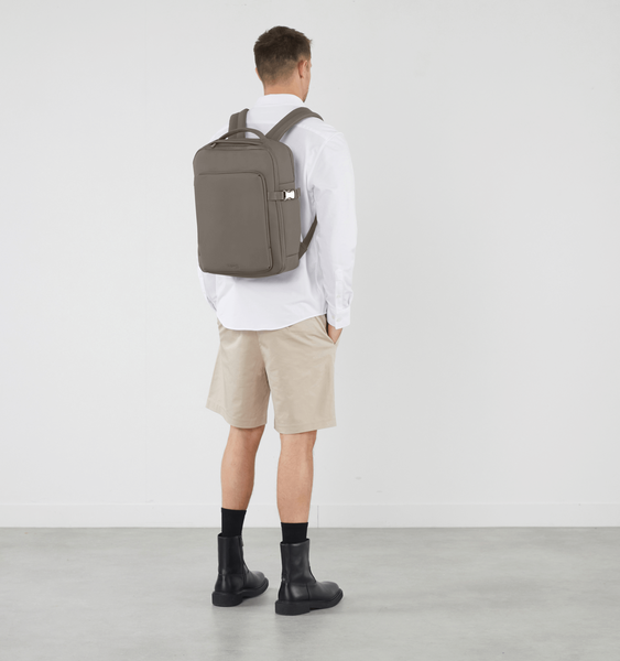 Lost In Berlin Backpack Pro 16" Lost In Berlin Backpack Pro 16"