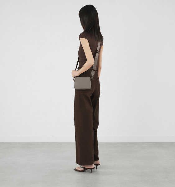 Lost In Berlin Crossbody bag - The Box