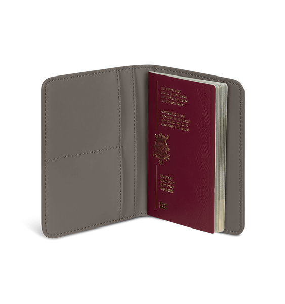 Lost In Berlin Passport cover