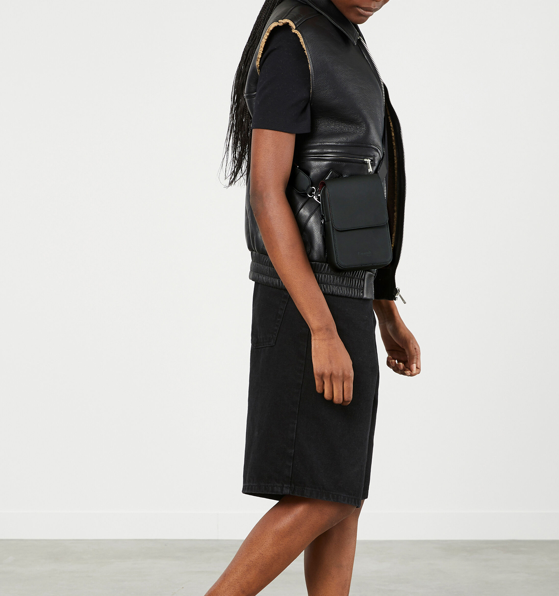 Lost In Berlin Travel case the crossover Black | Lipault UK