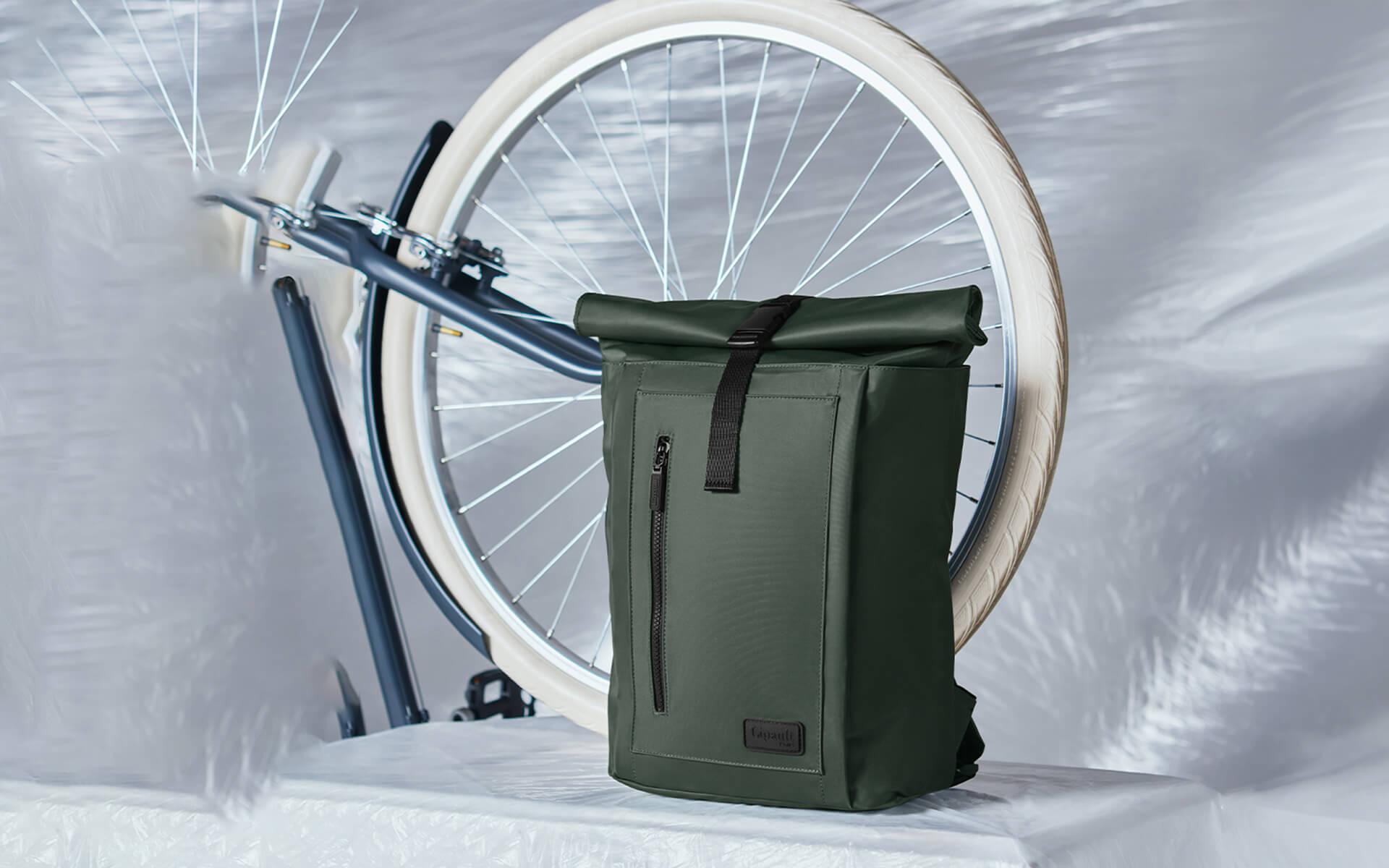 Lightweight suitcases | Trendy handbags | Lipault